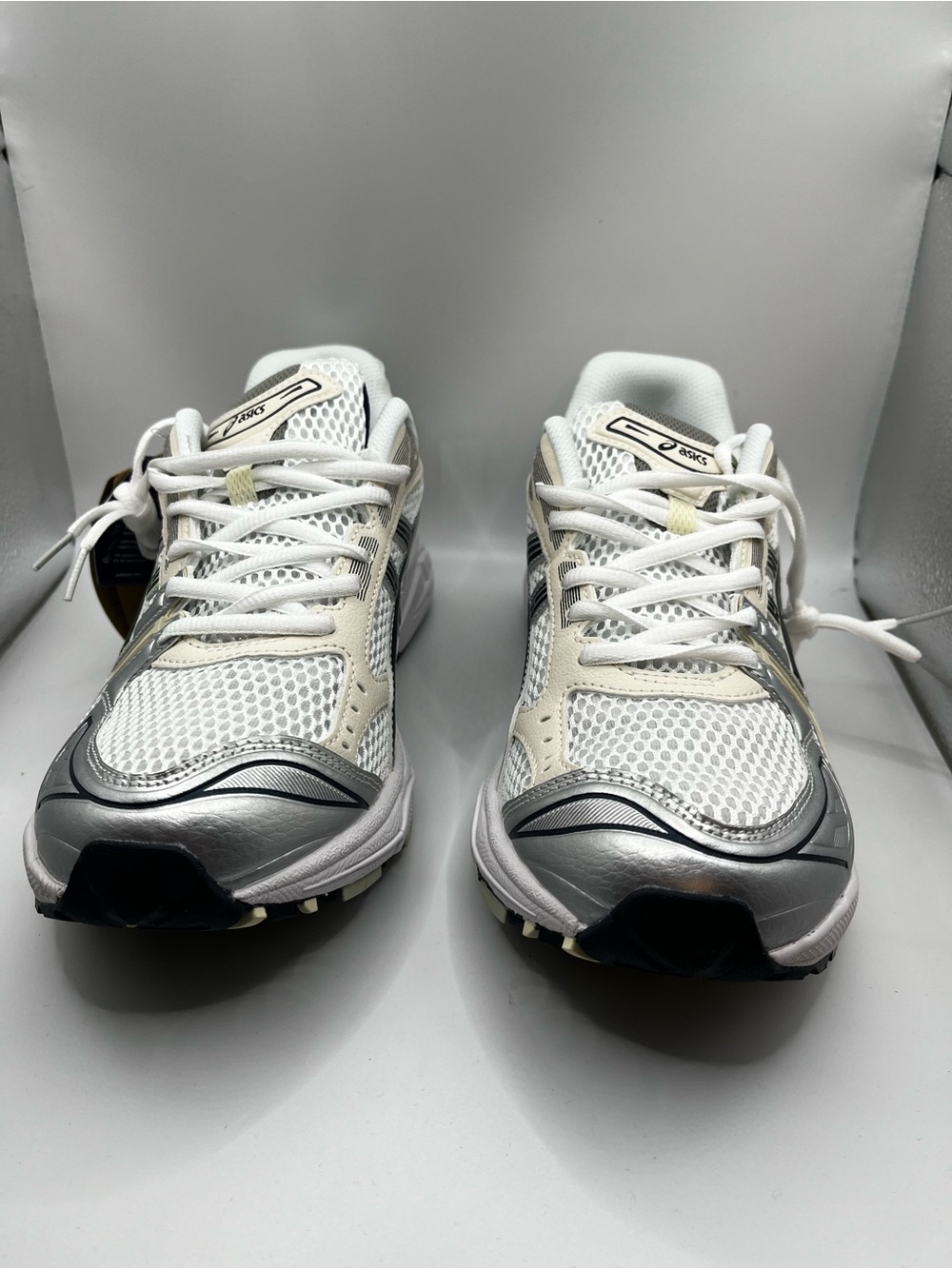Men’s ASICS - Picture 2 of 4